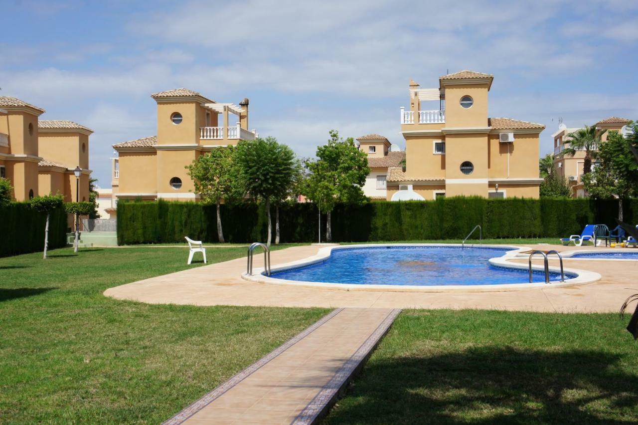Villa Las Tres Perlas Algorfa Dış mekan fotoğraf